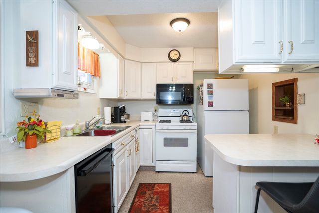 501 E 24th Street S, Newton, IA 50208