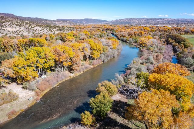 . CR 39 and 41, Velarde, NM 87582