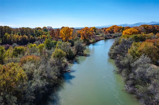 . CR 39 and 41, Velarde, NM 87582