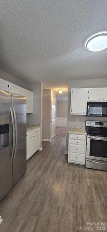 14109 Southbridge Forest Drive, Charlotte, NC 28273