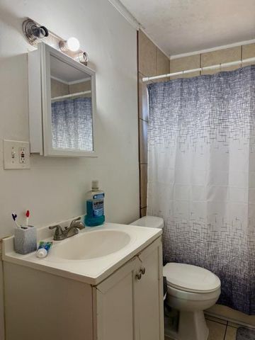 3413 20th Ave, Sacramento, CA 95820