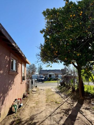 3413 20th Ave, Sacramento, CA 95820