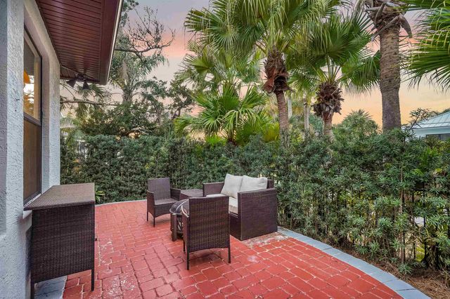 120 Oyster Catcher Cir, St Augustine, FL 32080