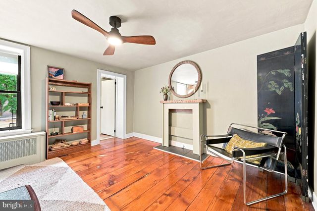 124 GRAPE ST, Philadelphia, PA 19127