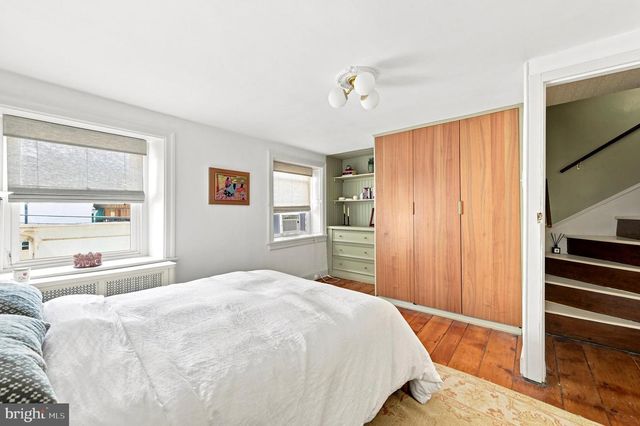 124 GRAPE ST, Philadelphia, PA 19127