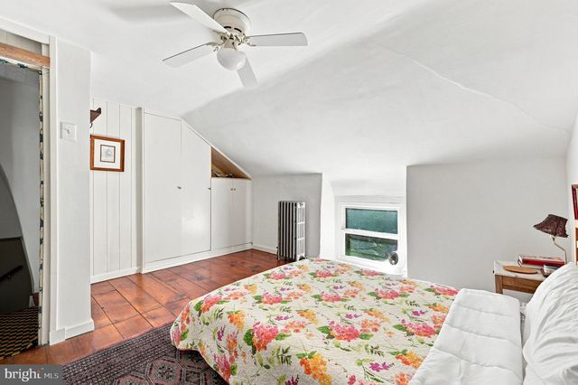 124 GRAPE ST, Philadelphia, PA 19127