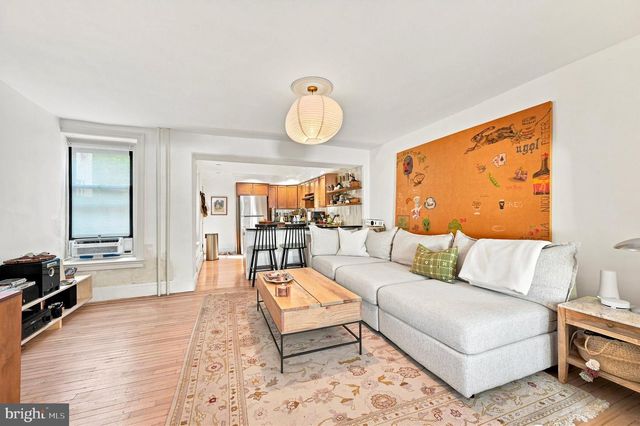 124 GRAPE ST, Philadelphia, PA 19127