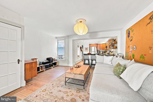124 GRAPE ST, Philadelphia, PA 19127