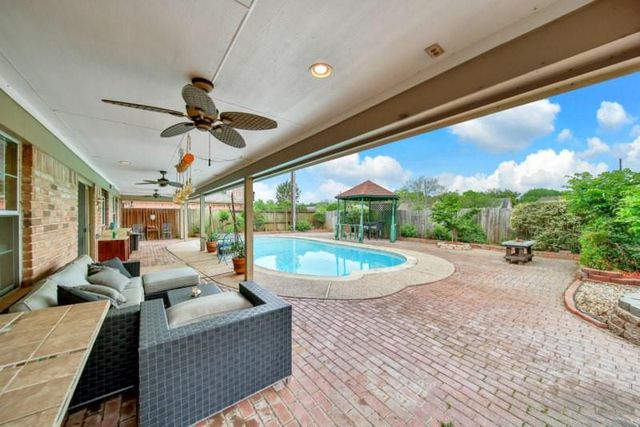 3006 Mesquite Drive, Sugar Land, TX 77479