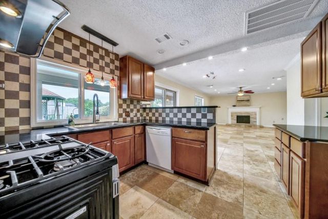 3006 Mesquite Drive, Sugar Land, TX 77479