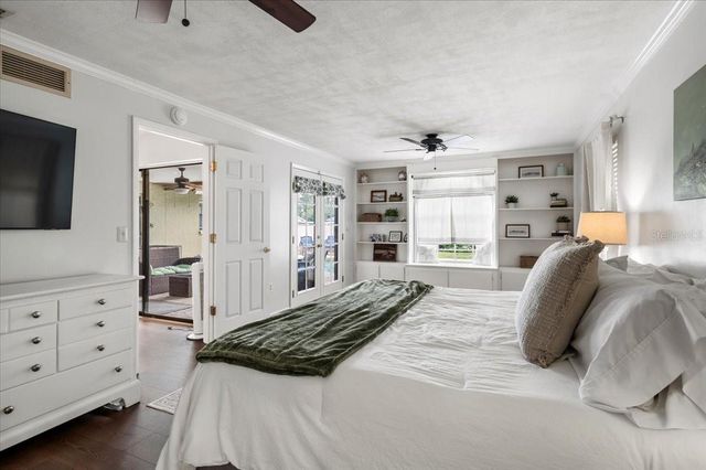 4346 MEADOWLAND CIRCLE, Sarasota, FL 34233