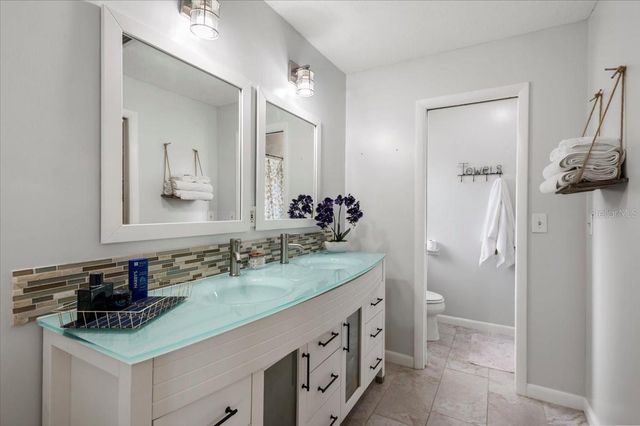 4346 MEADOWLAND CIRCLE, Sarasota, FL 34233