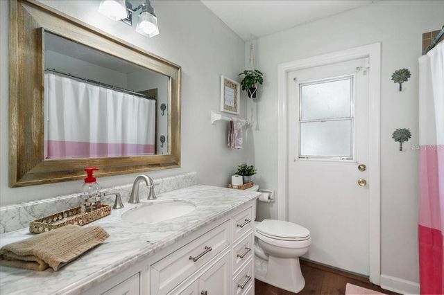 4346 MEADOWLAND CIRCLE, Sarasota, FL 34233