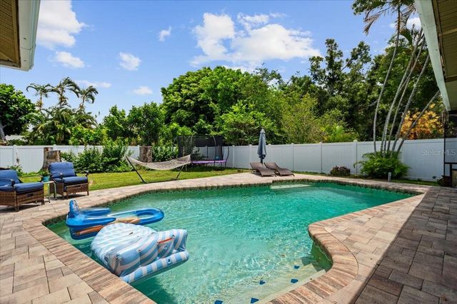 4346 MEADOWLAND CIRCLE, Sarasota, FL 34233
