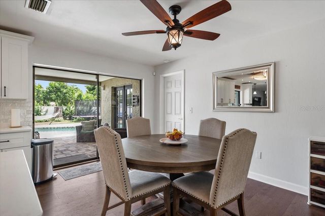 4346 MEADOWLAND CIRCLE, Sarasota, FL 34233