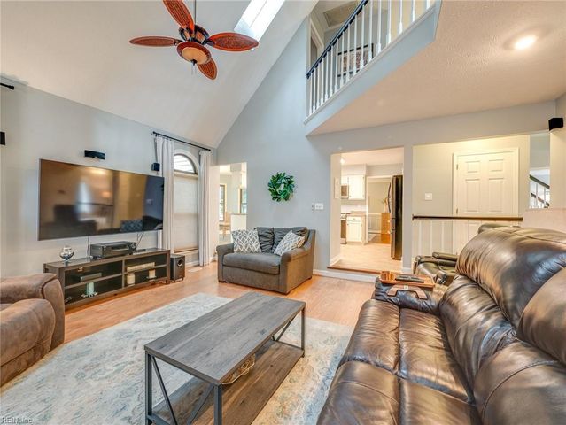 857 Lancaster LN, Newport News, VA 23602
