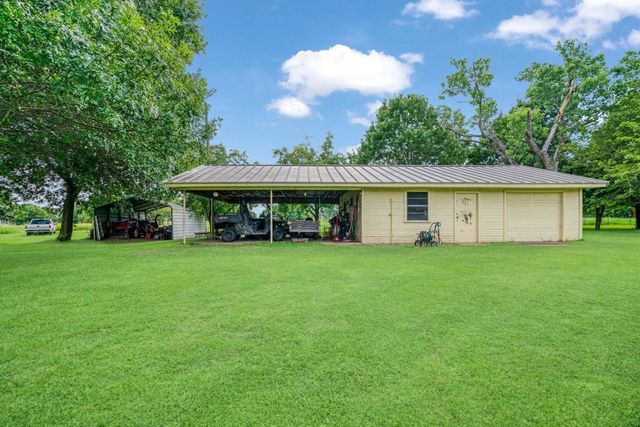 6951 Farm Road 1499, Sumner, TX 75486