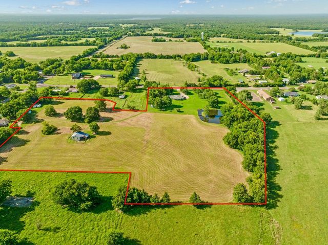 6951 Farm Road 1499, Sumner, TX 75486