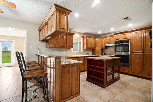 6951 Farm Road 1499, Sumner, TX 75486