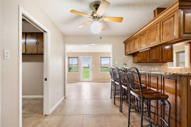 6951 Farm Road 1499, Sumner, TX 75486