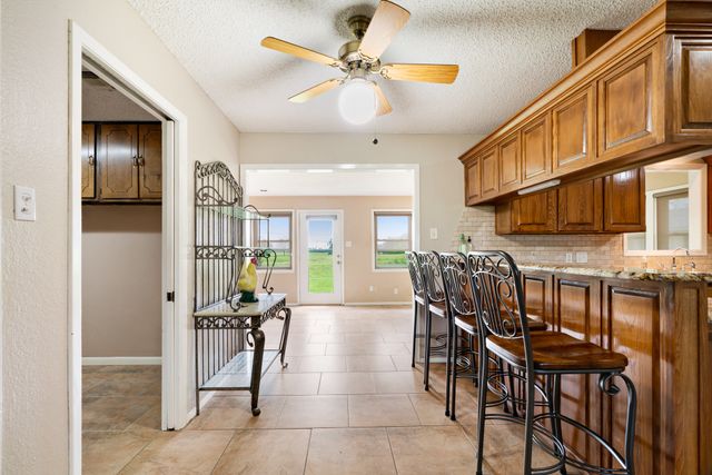 6951 Farm Road 1499, Sumner, TX 75486
