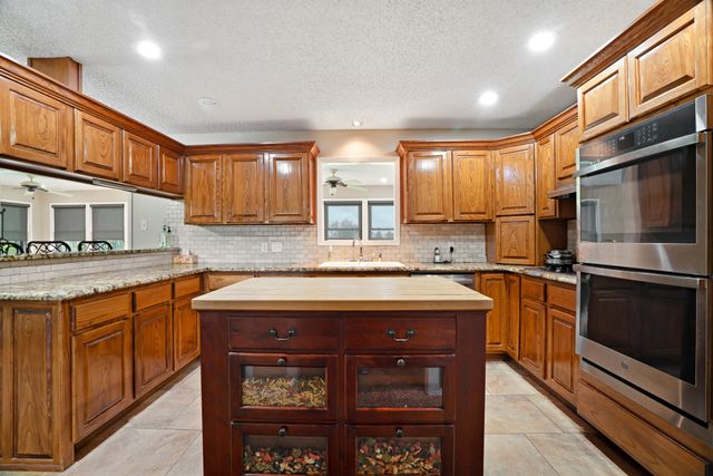 6951 Farm Road 1499, Sumner, TX 75486
