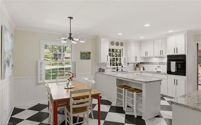 1117 Huntingdon Road, Winston-salem, NC 27104