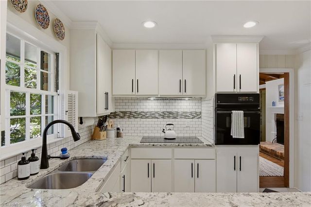 1117 Huntingdon Road, Winston-salem, NC 27104