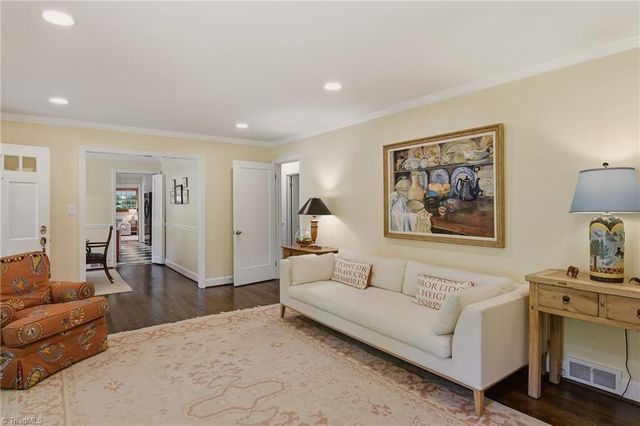 1117 Huntingdon Road, Winston-salem, NC 27104