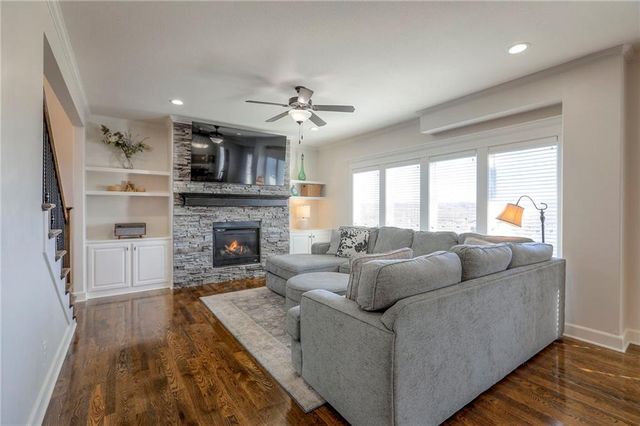 117 E Maple Street, Lone Jack, MO 64070