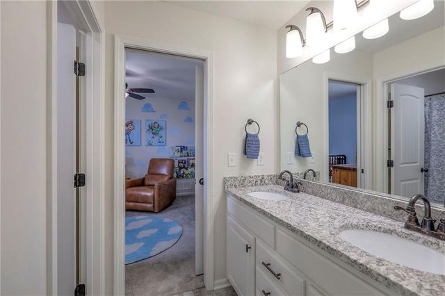 117 E Maple Street, Lone Jack, MO 64070