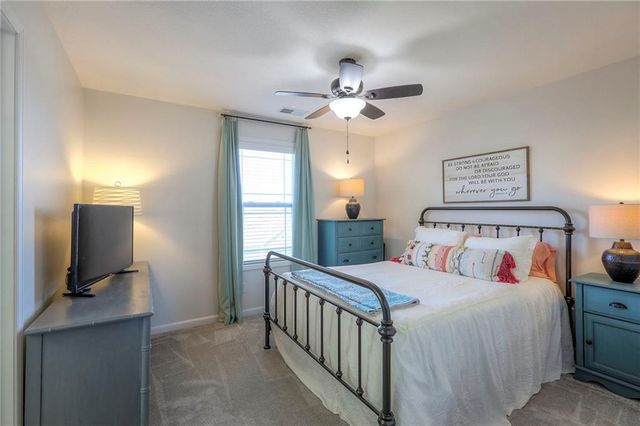 117 E Maple Street, Lone Jack, MO 64070