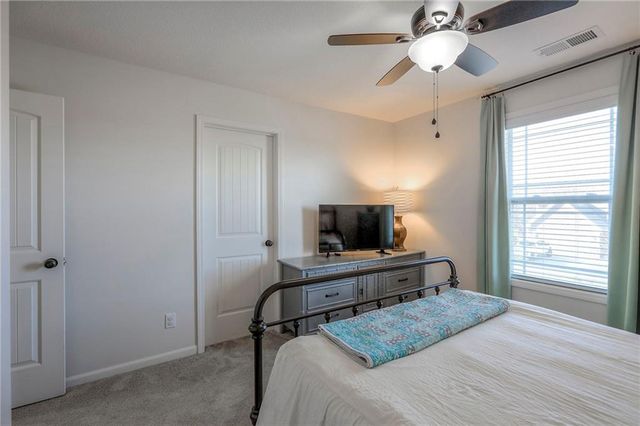 117 E Maple Street, Lone Jack, MO 64070