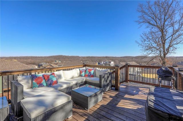 117 E Maple Street, Lone Jack, MO 64070