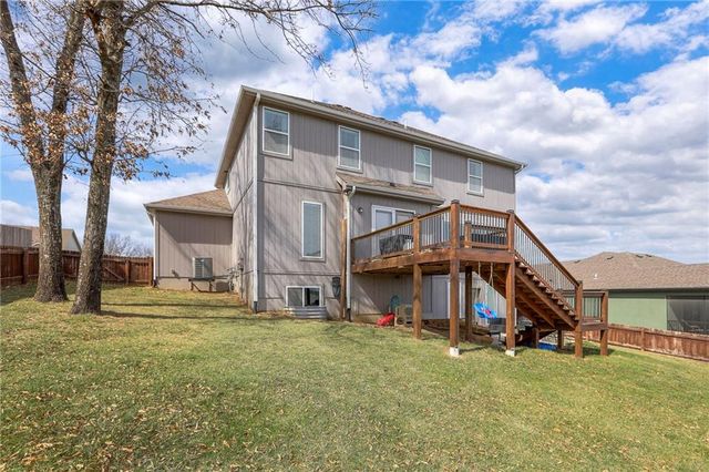 117 E Maple Street, Lone Jack, MO 64070