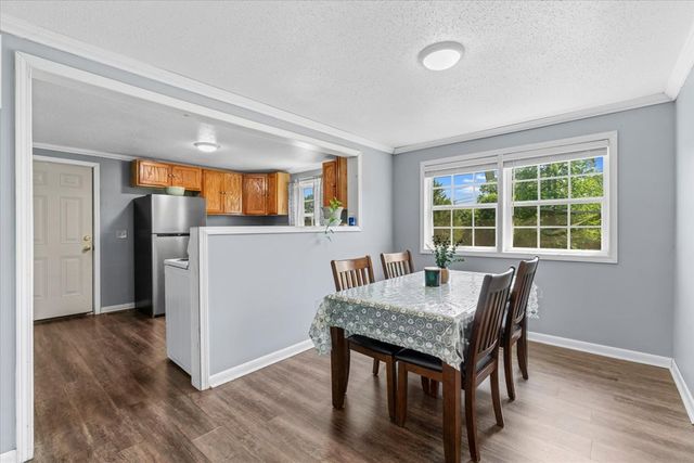 2915 S Riverbend Rd, Dalton, GA 30721
