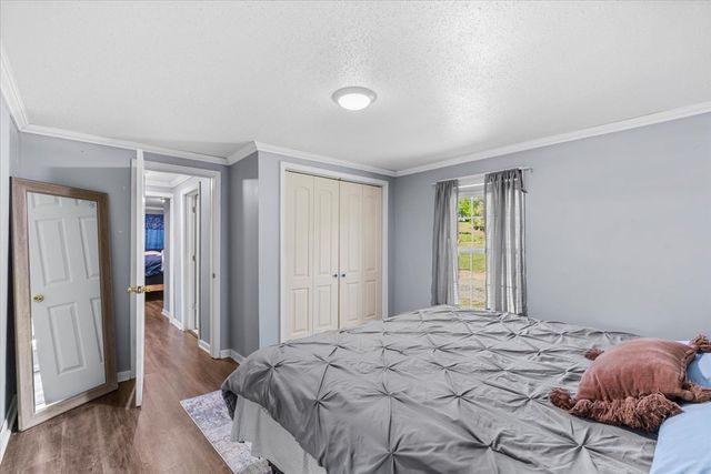 2915 S Riverbend Rd, Dalton, GA 30721