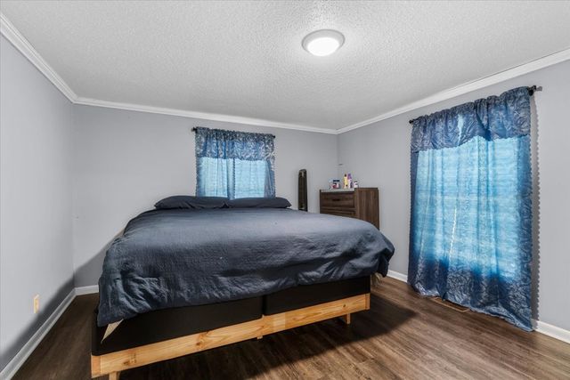 2915 S Riverbend Rd, Dalton, GA 30721