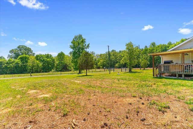 2915 S Riverbend Rd, Dalton, GA 30721