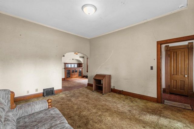 2016 W Orchard STREET, Milwaukee, WI 53204