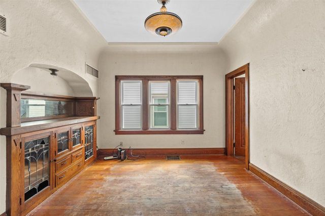 2016 W Orchard STREET, Milwaukee, WI 53204