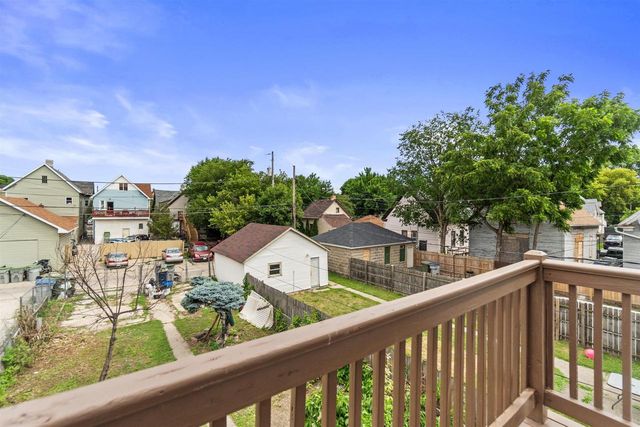 2016 W Orchard STREET, Milwaukee, WI 53204
