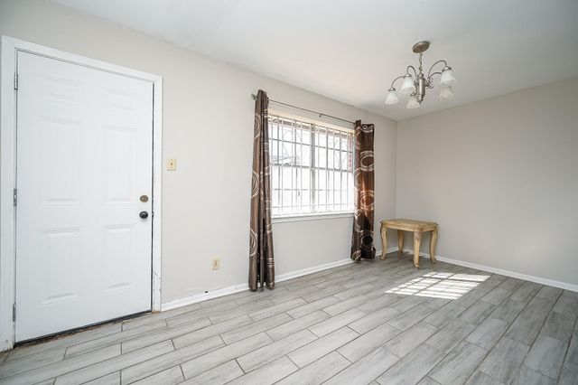 7878 Leonora Street, Houston, TX 77061