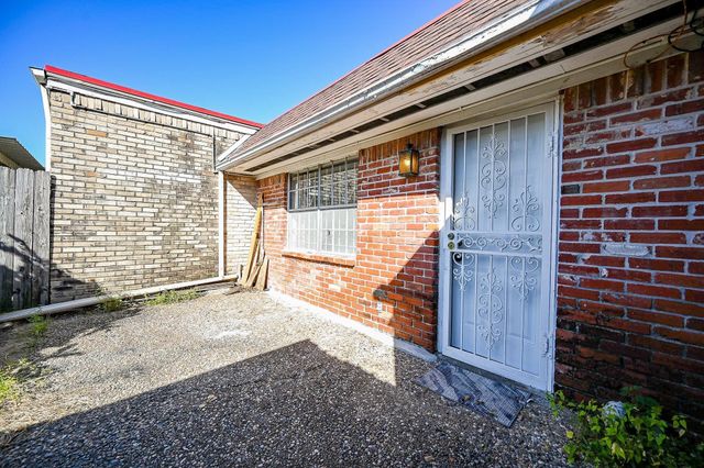 7878 Leonora Street, Houston, TX 77061