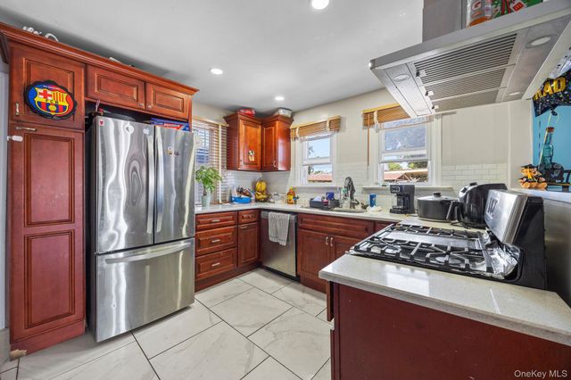 81 Allers Boulevard, Roosevelt, NY 11575