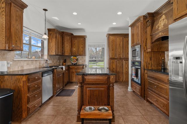 803 Brittany Lane, Bossier City, LA 71111