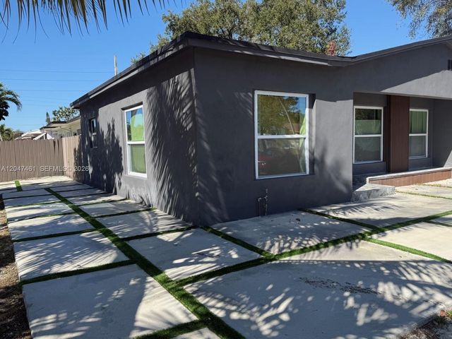 6700 NW 5th Ave, Miami, FL 33150