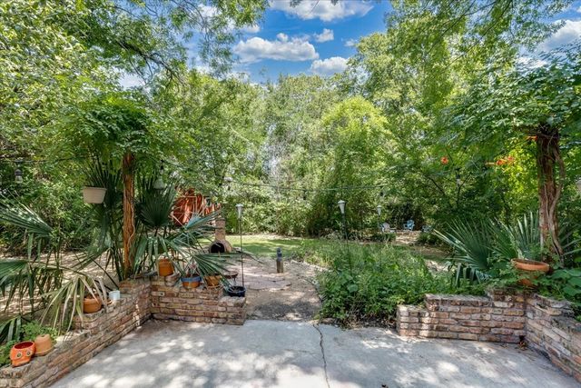 2105 Emerson Lane, Denton, TX 76209