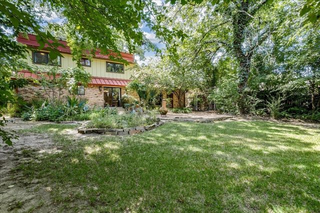 2105 Emerson Lane, Denton, TX 76209