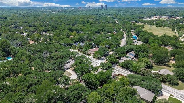 2105 Emerson Lane, Denton, TX 76209